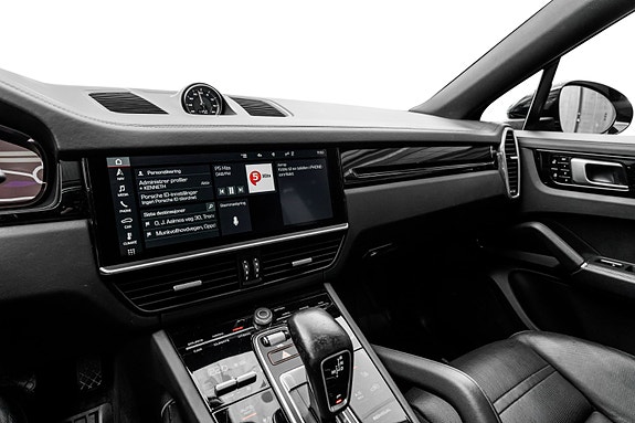 Porsche Cayenne Coupe 13 of 30