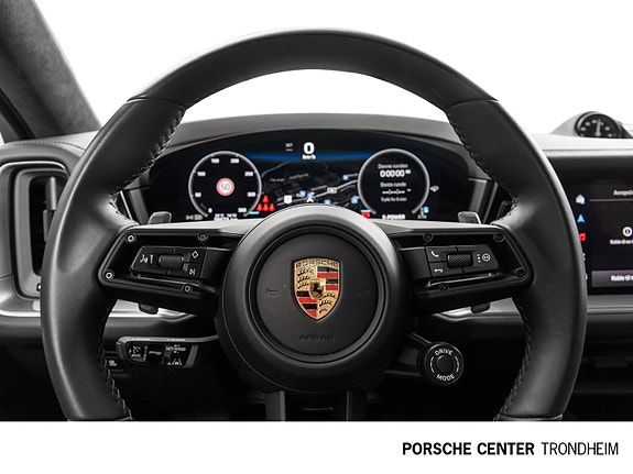 Porsche Cayenne Coupe 10 of 30