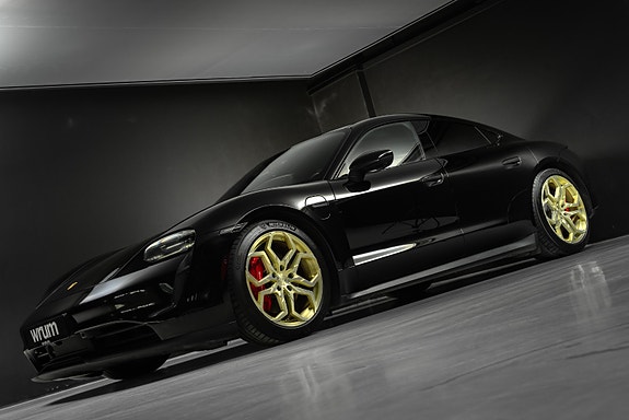Porsche Taycan 3 of 30