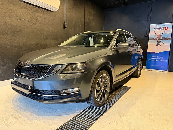 Skoda Octavia 3 of 5