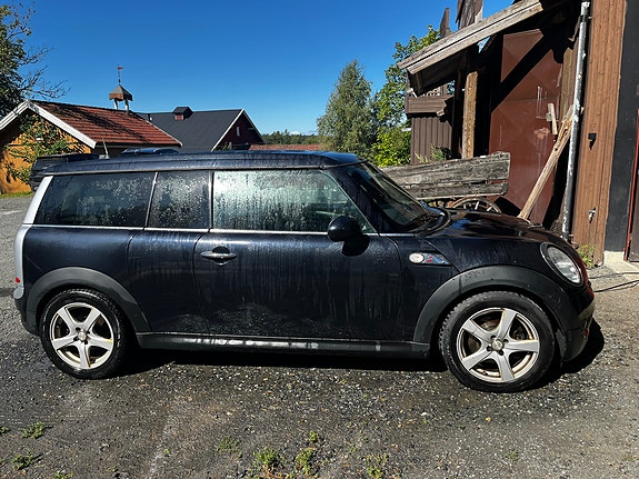 MINI Clubman Cooper S 3 of 5