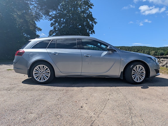 Opel Insignia 3 of 5