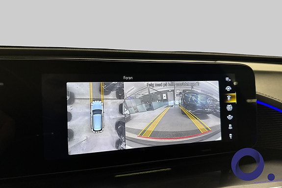 Mercedes-Benz EQC400 19 of 20