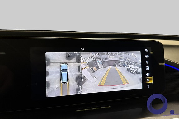 Mercedes-Benz EQC400 18 of 20