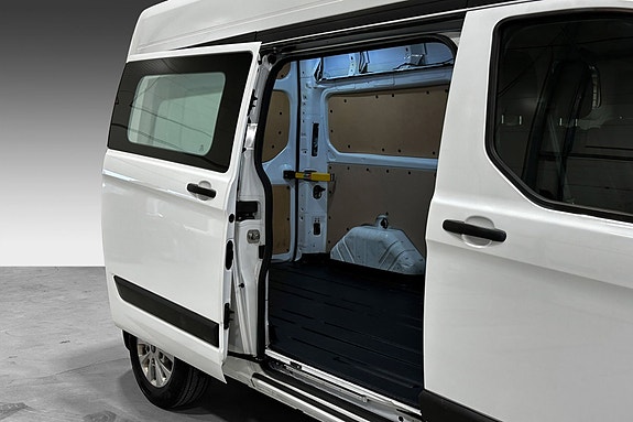 Ford Transit Custom 7 of 21