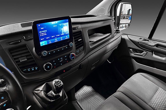 Ford Transit Custom 18 of 21
