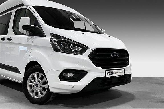 Ford Transit Custom 2 of 21