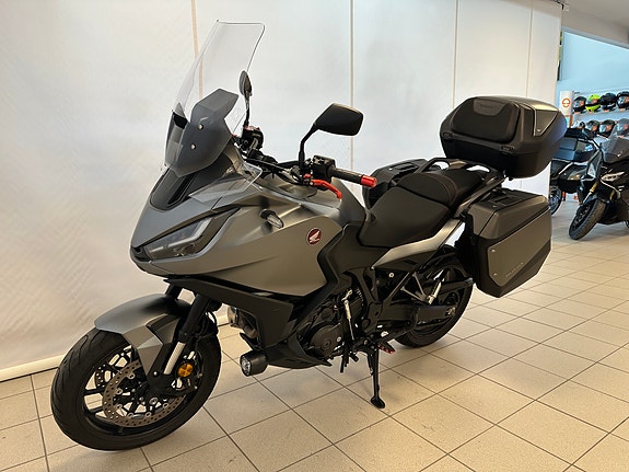 Honda NT 1100 3 of 7