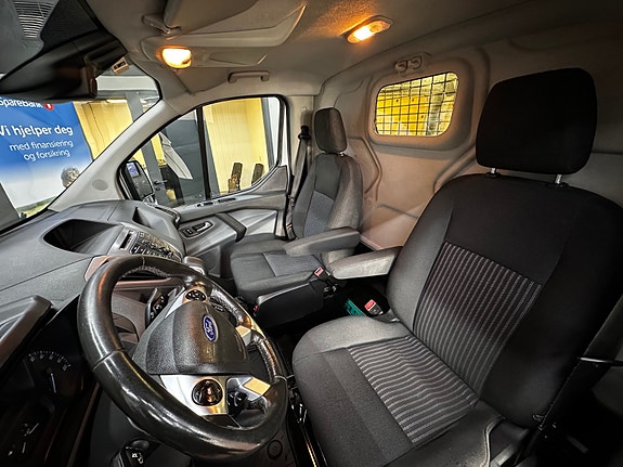 Ford Transit 10 of 23