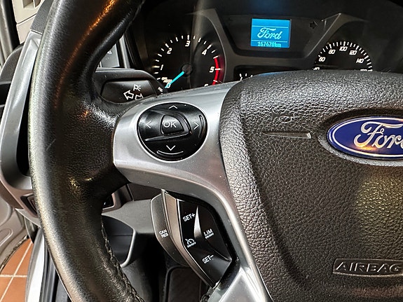 Ford Transit 17 of 23