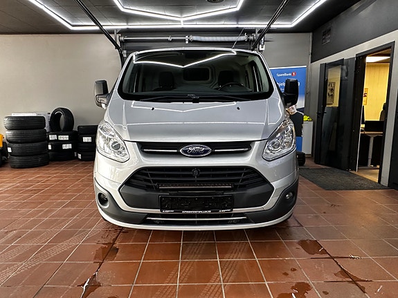 Ford Transit 2 of 5