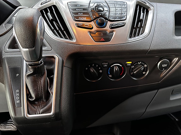 Ford Transit 22 of 23