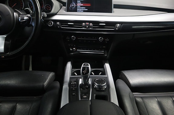 BMW X5 25 of 30