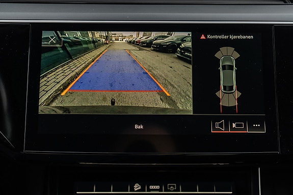 Audi e-tron Sportback 17 of 30