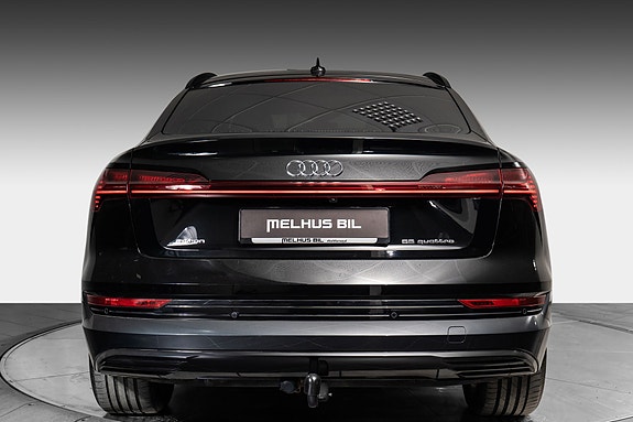 Audi e-tron Sportback 9 of 30