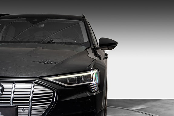 Audi e-tron Sportback 5 of 30