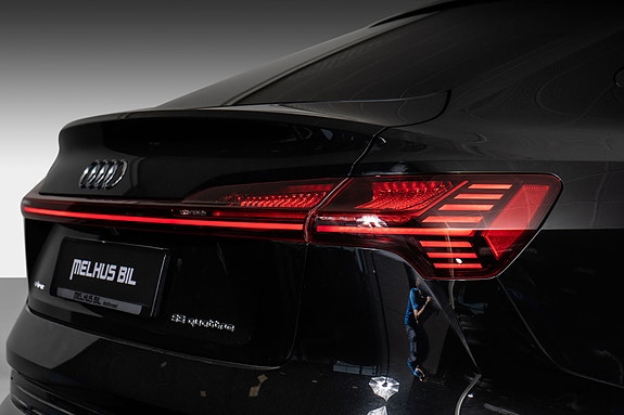 Audi e-tron Sportback 12 of 30