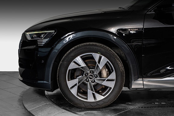 Audi e-tron Sportback 6 of 30