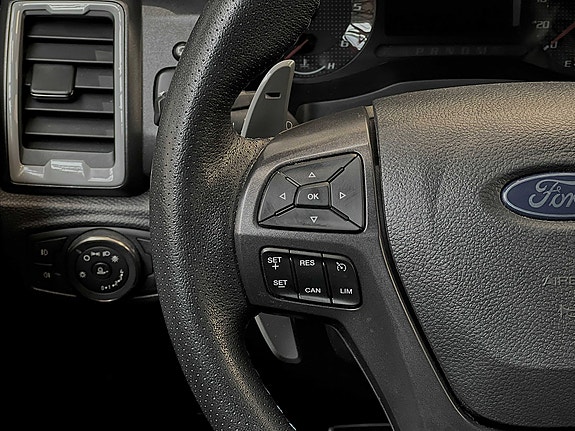 Ford Ranger Raptor 17 of 30