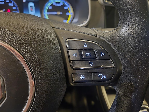 MG ZS EV 16 of 28