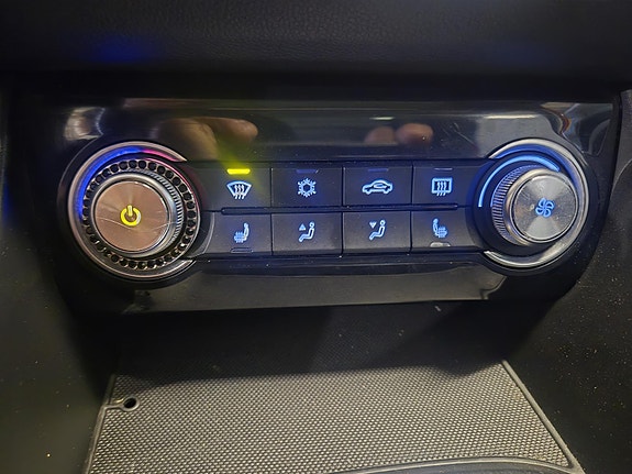 MG ZS EV 18 of 28