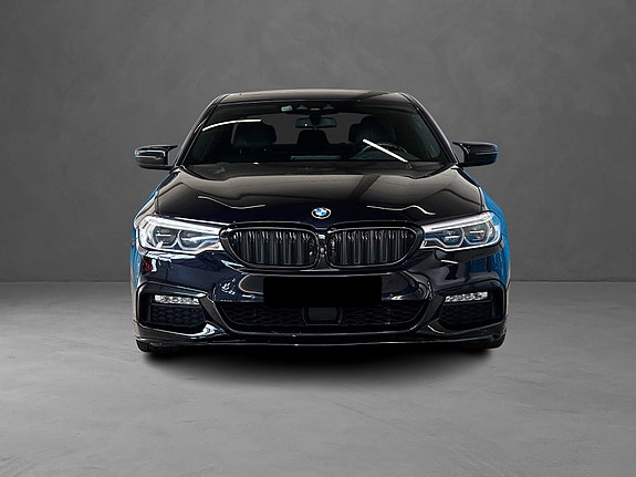 BMW 530e 2 of 5