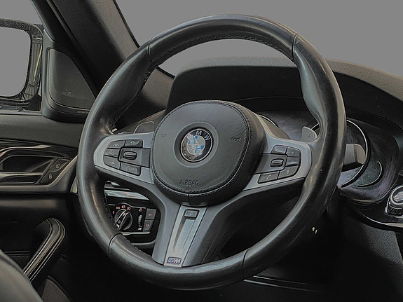 BMW 530e 17 of 30