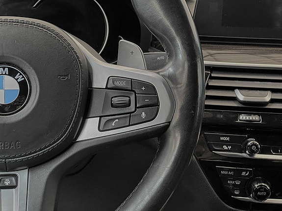 BMW 530e 19 of 30