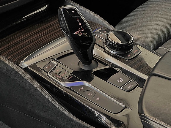 BMW 530e 21 of 30