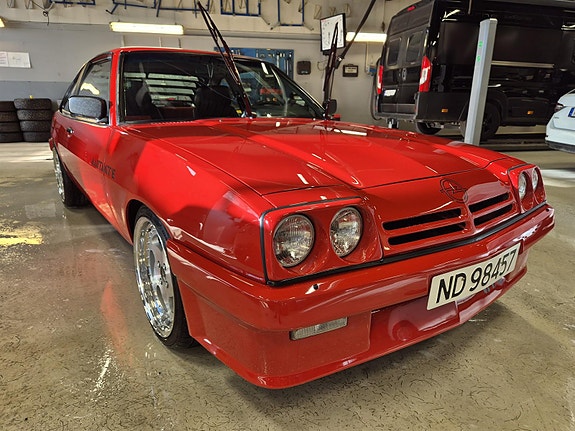 Opel Manta 2 of 5