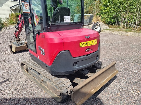 Yanmar SV26 3 of 5