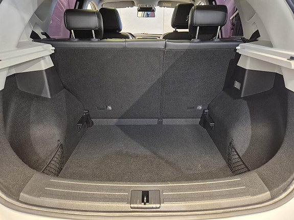 MG ZS EV 9 of 22