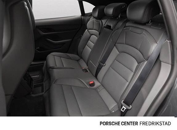 Porsche Taycan Cross Turismo 30 of 30