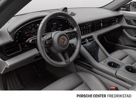 Porsche Taycan Cross Turismo 23 of 30