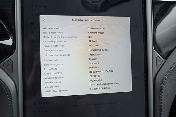 Tesla Model X 18 of 28