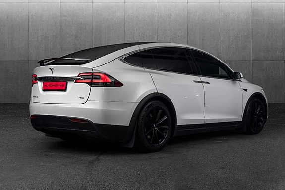 Tesla Model X 5 of 28