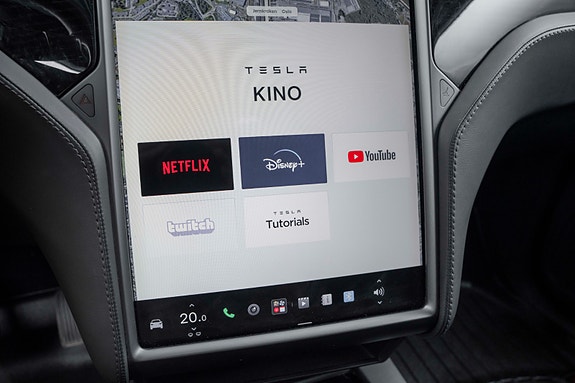 Tesla Model X 19 of 28