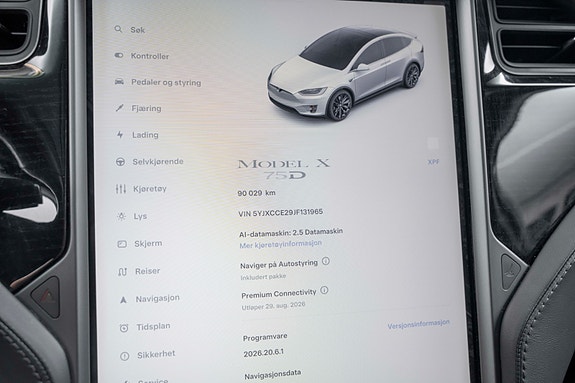 Tesla Model X 17 of 28