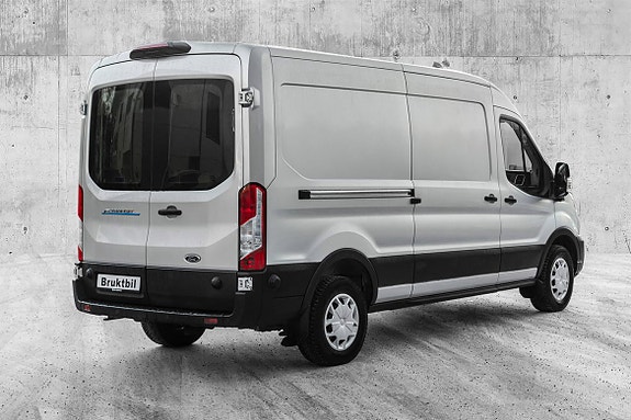 Ford E-Transit 425 L3 Van 8 of 25