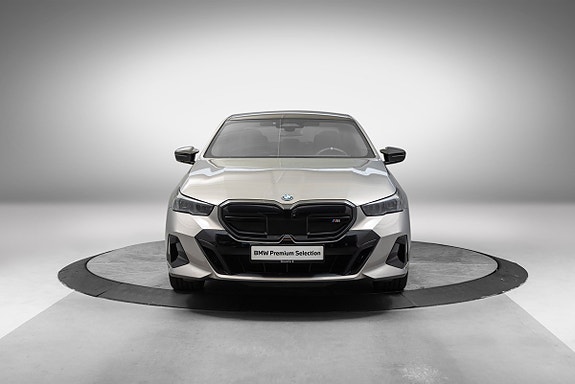 BMW i5 8 of 30