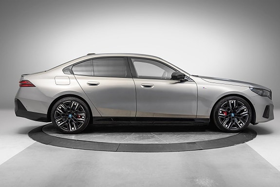 BMW i5 6 of 30