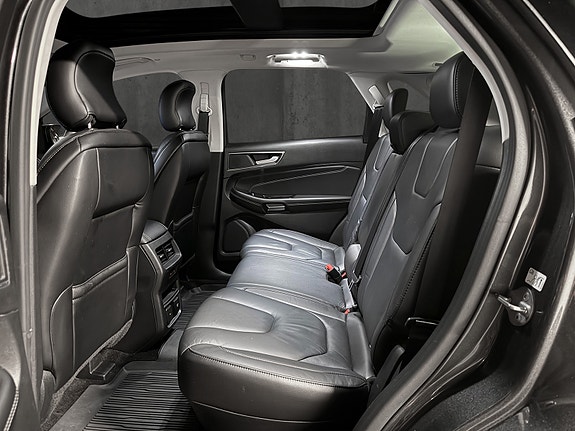 Ford Edge 19 of 26
