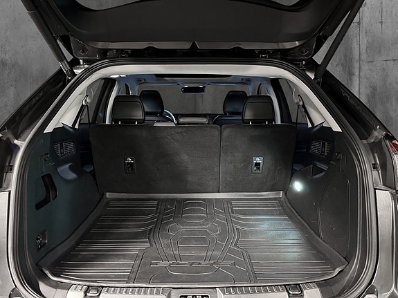 Ford Edge 26 of 26