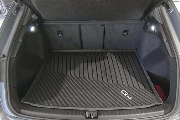 Audi Q4 e-tron 9 of 10