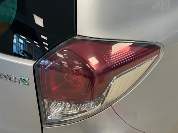 Toyota Verso-S 16 of 30