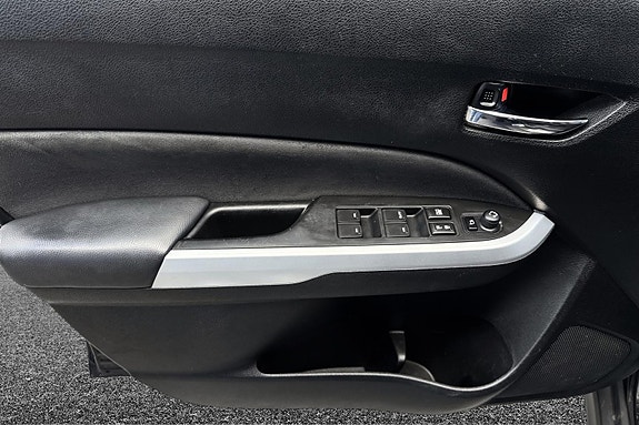 Suzuki Vitara 17 of 21