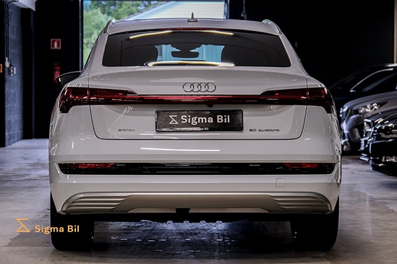 Audi e-tron Sportback 8 of 30