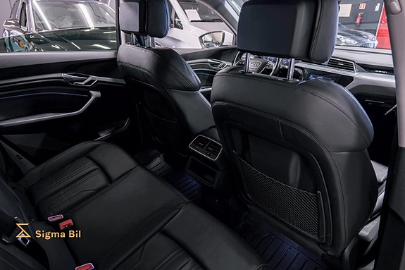 Audi e-tron Sportback 26 of 30