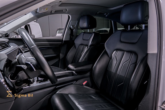 Audi e-tron Sportback 18 of 30