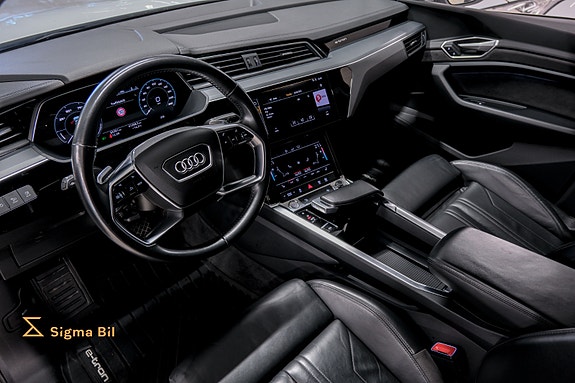 Audi e-tron Sportback 16 of 30
